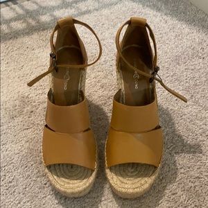 Treasure and Bond wedges
